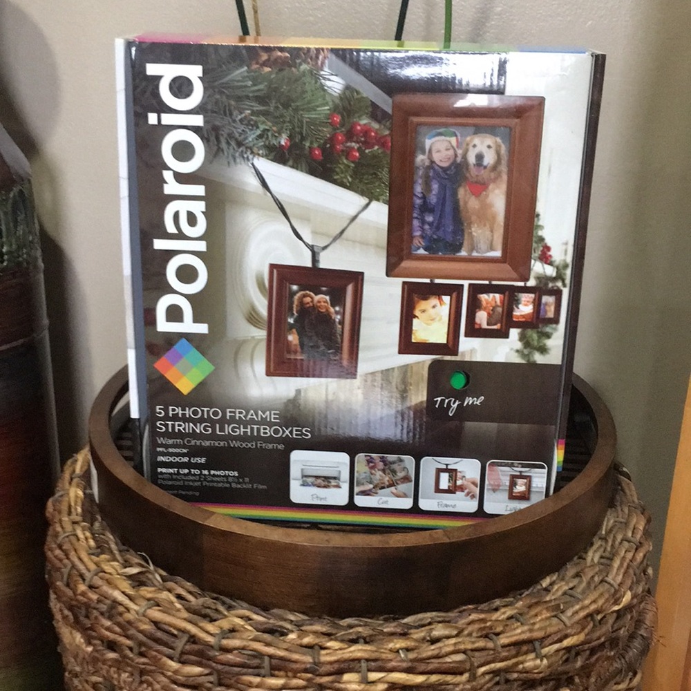 POLAROID PHOTO FRAME